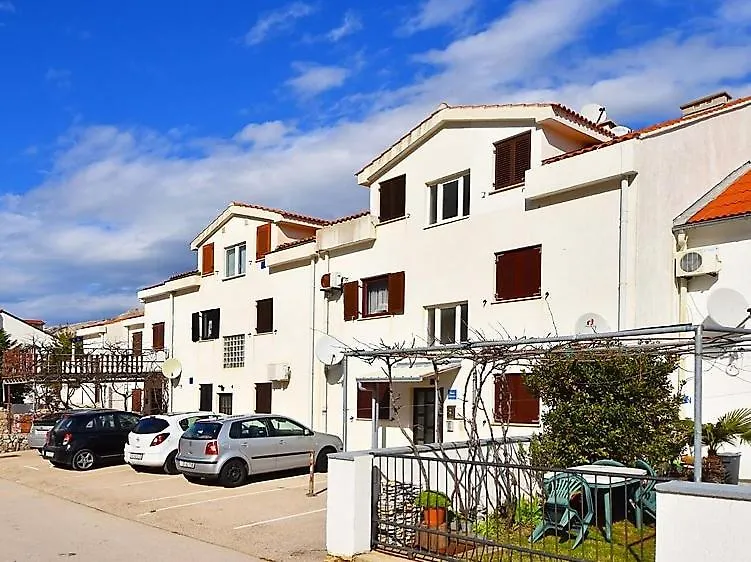 Blue Baska Apartment