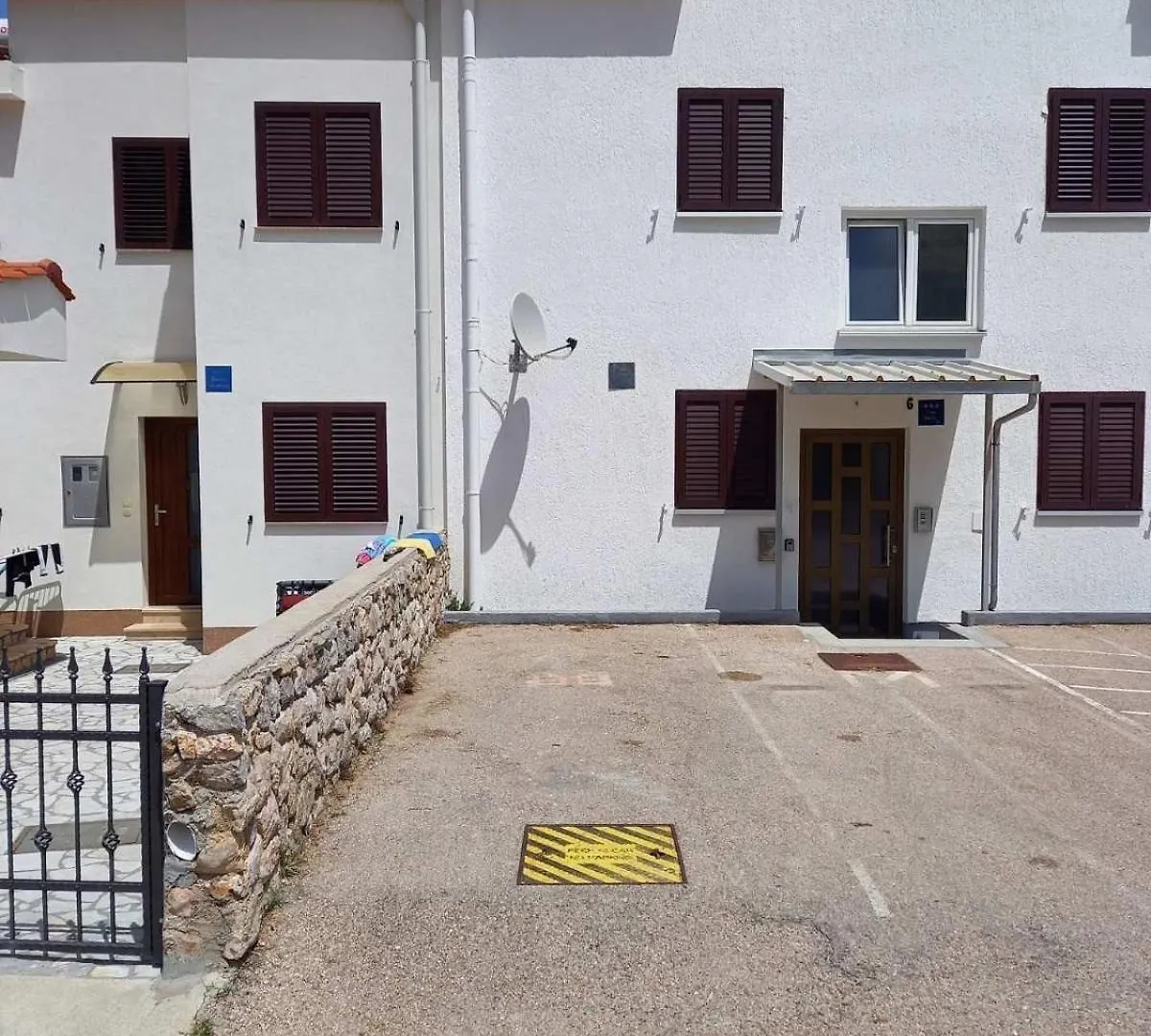 Blue Baska Apartment